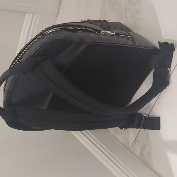 Louis Vuitton black backbage - Picture 3 of 4